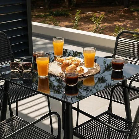 Ethea Residences-thalia Apartamento *